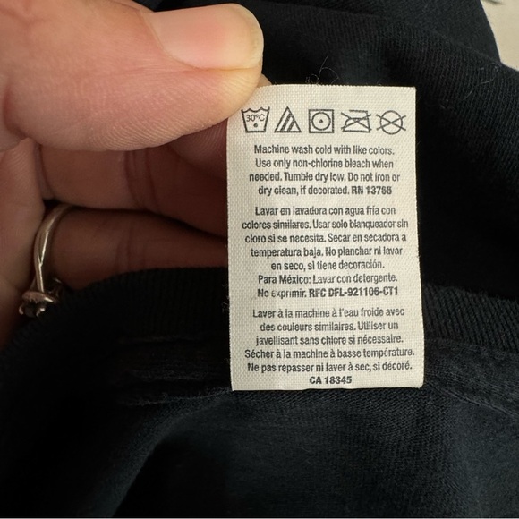 Pink Floyd Men’s Black Dark Side of the Moon Tee - Picture 6 of 6